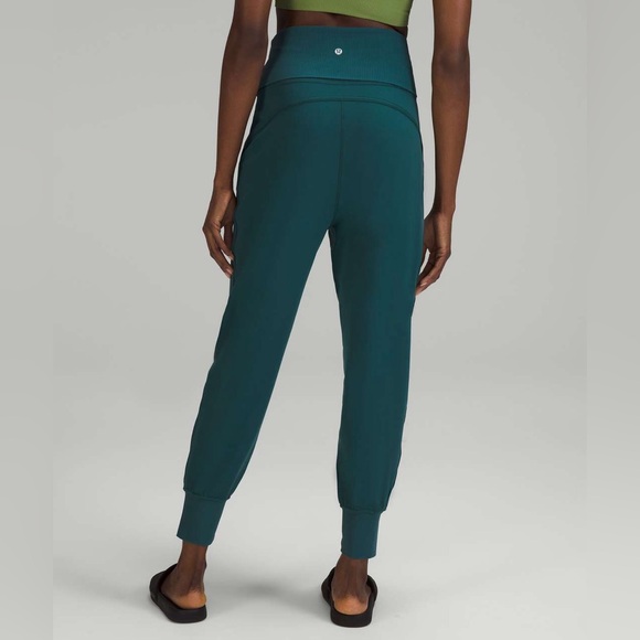 Lululemon Align Super-High-Rise Ribbed-Waist Jogger - Picture 2 of 13